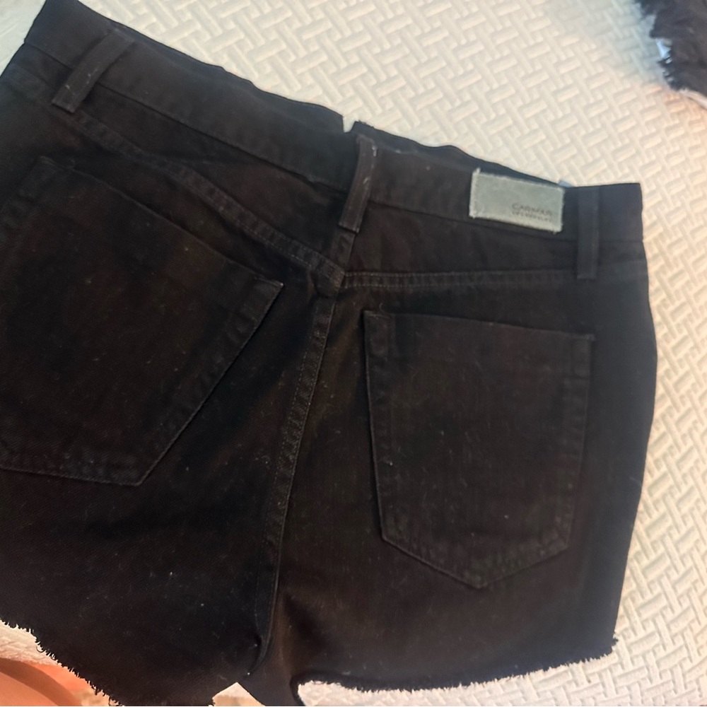Black Denim Titania super shred vintage short - Carmar